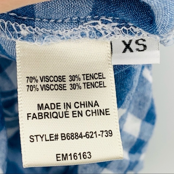 Bella Dahl Off Shoulder Button Front Pinstripe Marina Wash - Picture 4 of 10